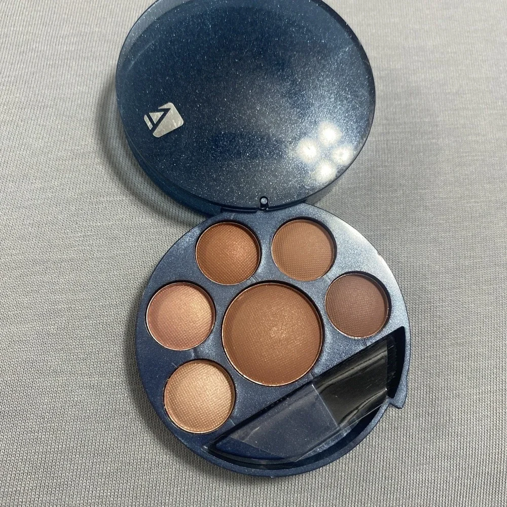 NEW AVON shimmer swirls face‎ powder blush highlighter - sun bronzed